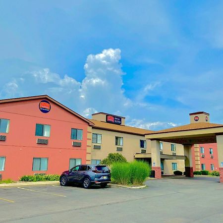 Fairbridge Inn & Suites Batavia-Darien Amusement Park Exteriör bild