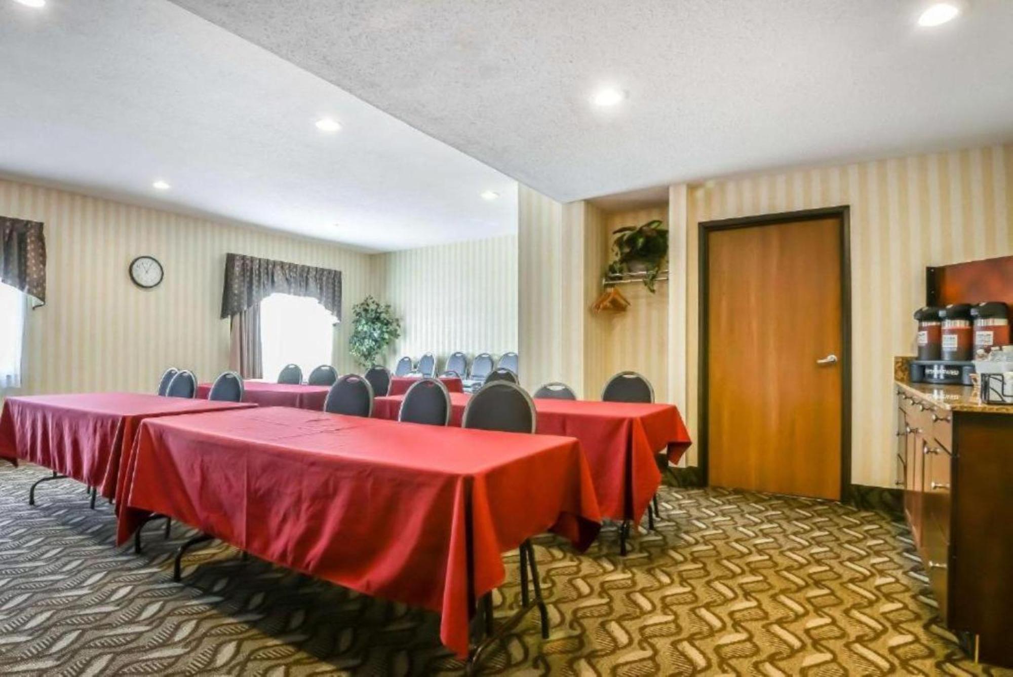 Fairbridge Inn & Suites Batavia-Darien Amusement Park Exteriör bild